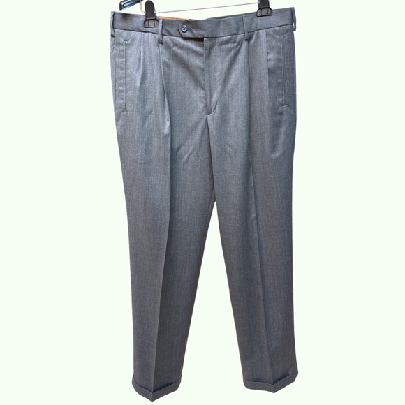Dockers Gray Classic Dress Pants with Pleats NWT 36 x 34 - Picture 1 of 9